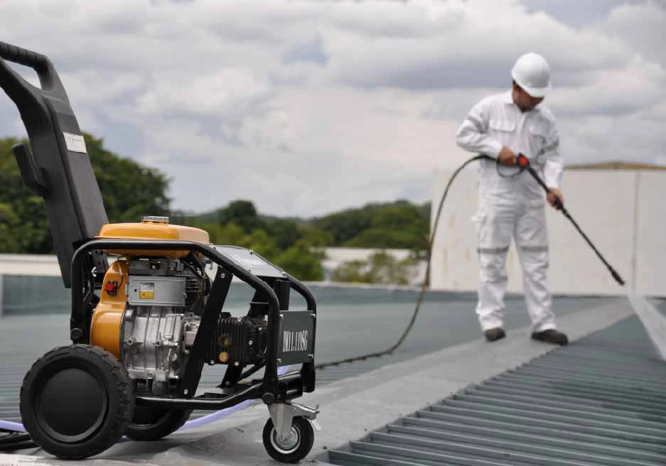 roof cleaning-01 roof cleaning